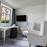 Flair Zum Storchen فندق