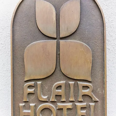 Отель Flair Zum Storchen Бад-Виндсхайм